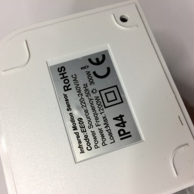 Détecteur mouvement applique