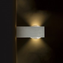 Applique murale en aluminium brossé rendu de l'éclairage vue de profil