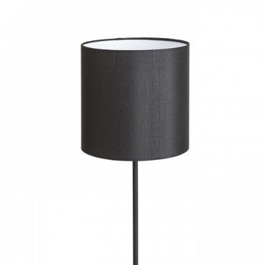 Lampadaire avec abat-jour noir détails