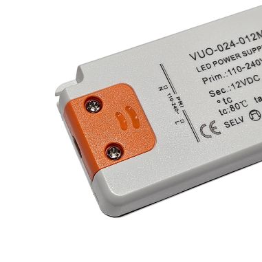 Entrée 230V alimentation LED 24W 12V