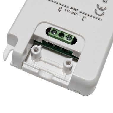 Détail bornier à vis alimentation LED 12W 12V