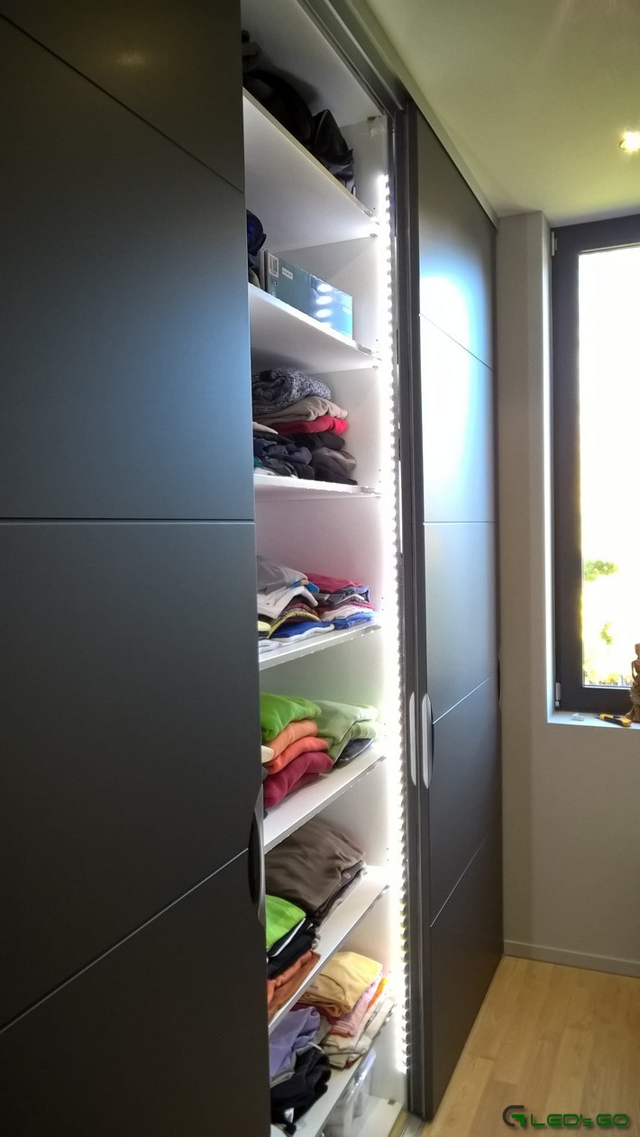 Réalisation d'un Dressing sur mesure avec bandeaux Led Intégrés