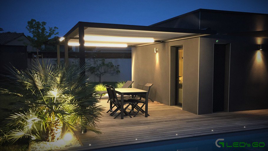 Eclairage rubans LED pergola